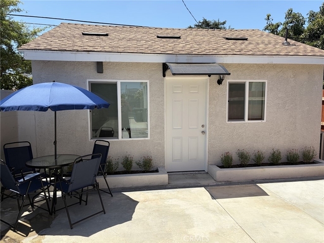 12621 Izetta Avenue - Photo 1