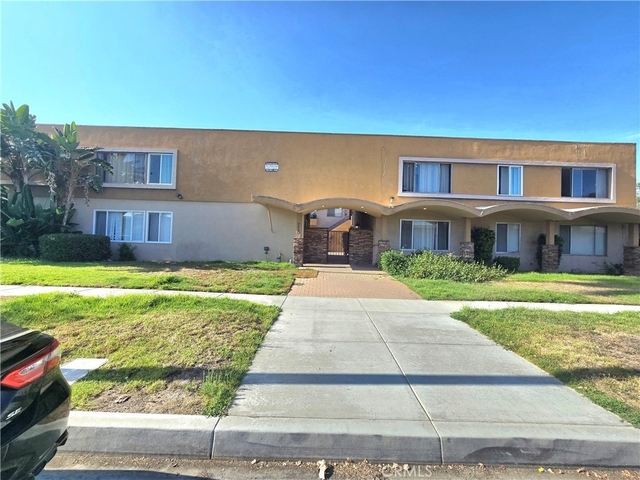 273 Alpine Street - Photo 1
