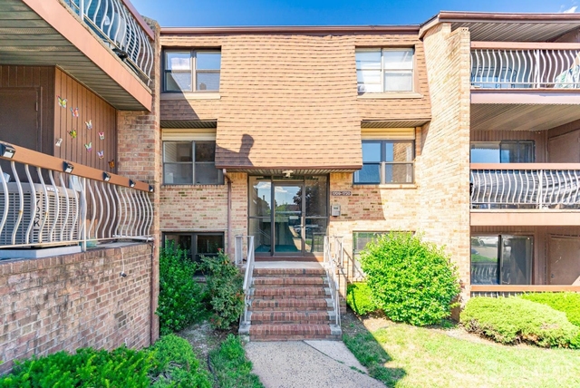 1719 Raspberry Court - Photo 1