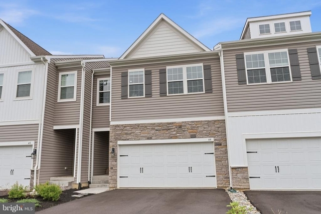 44 Marion Avenue - Photo 1