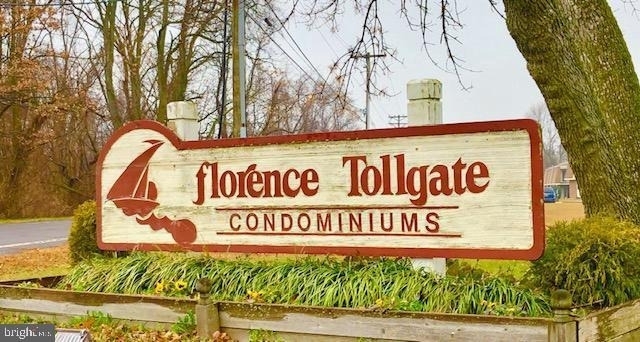 4 Florence Tollgate Place - Photo 1