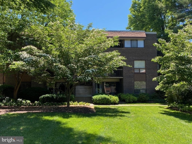 407 Christopher Avenue - Photo 1