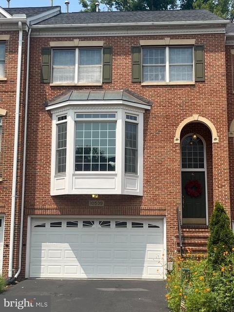 10539 Tuckerman Heights Circle - Photo 1