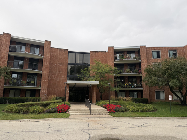 1415 E Central Road - Photo 1