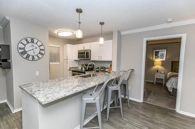 1401 W Paces Ferry Road Nw - Photo 1