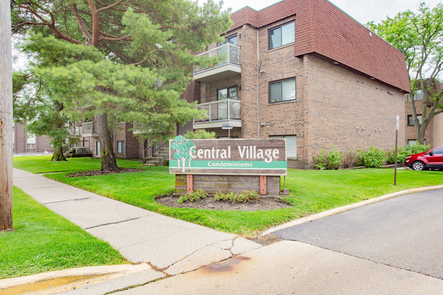 701 W Central Road - Photo 1