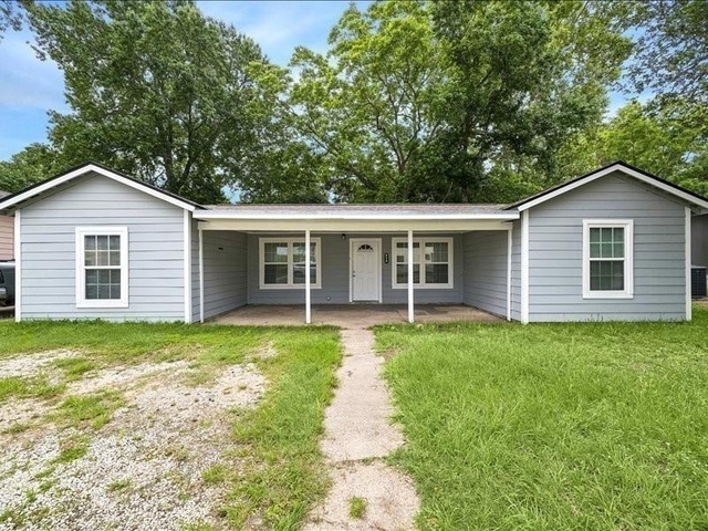 820 Texas Street - Photo 1