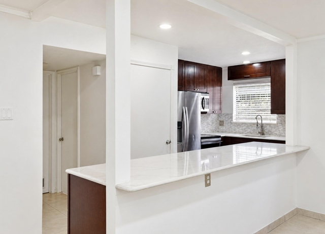 7900 Westheimer Road - Photo 1