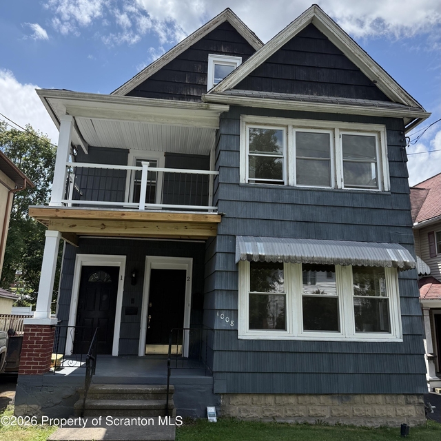 1008 Fisk Street - Photo 1