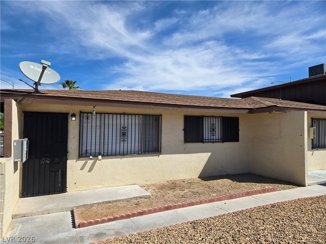 3240 N Michael Way - Photo 1
