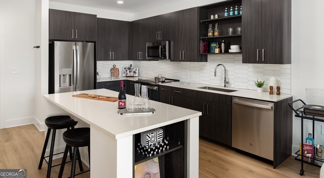 200 Nerem Street Nw - Photo 1