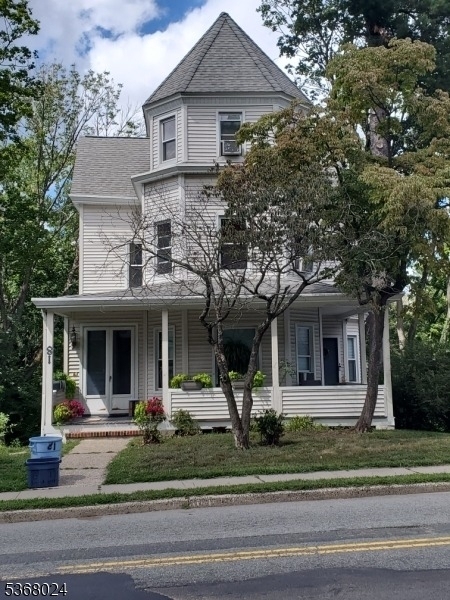 81 Western Ave - Photo 1