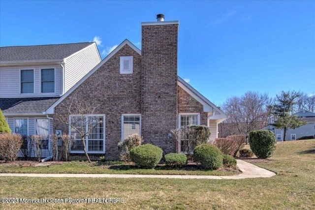 337 Devon Place - Photo 1