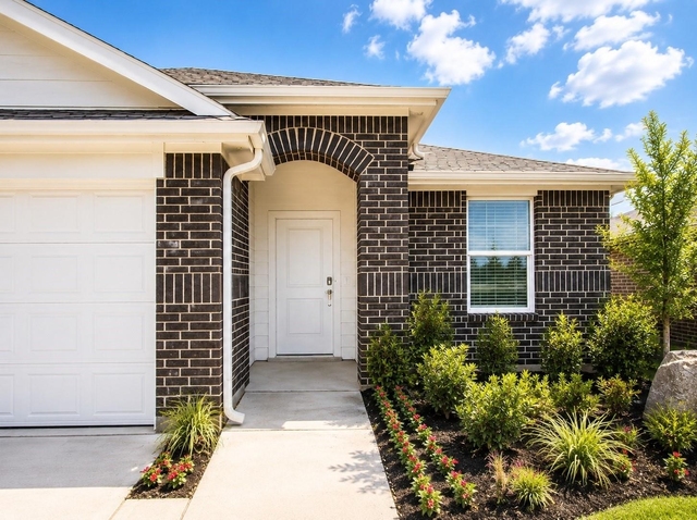 1612 Tin Roof Road - Photo 1