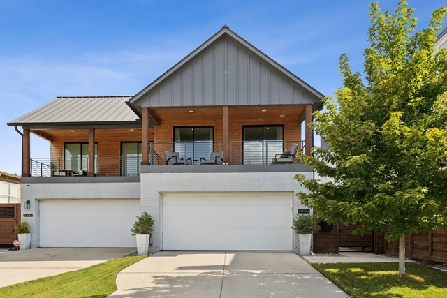 2004 Prairie Avenue - Photo 1