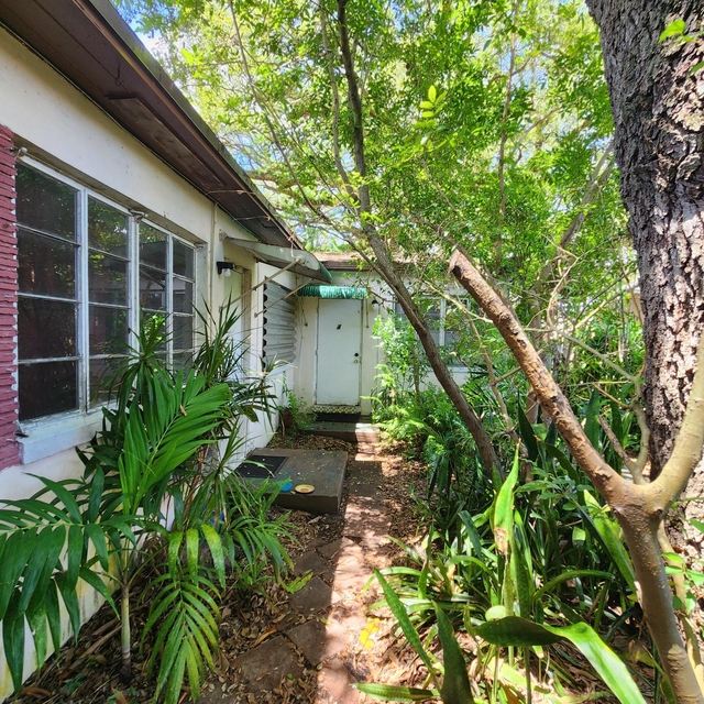 715 Sw 4th Street - Photo 1