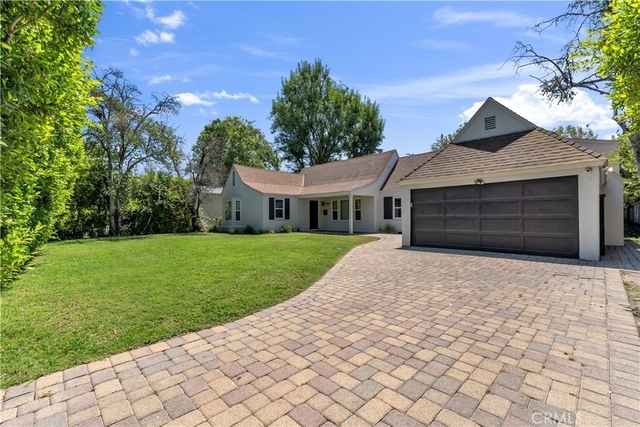 11944 Hesby Street - Photo 1