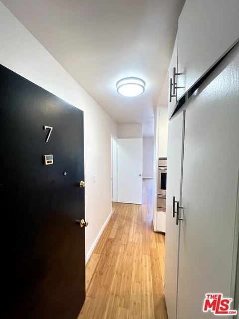 2637 Centinela Avenue - Photo 1