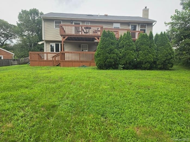 11 Manhattan Place - Photo 1