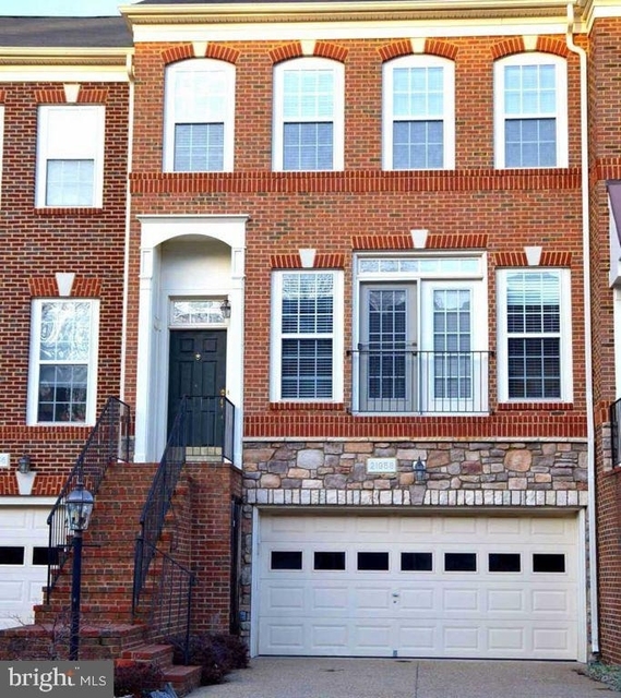 21958 Windy Oaks Square - Photo 1