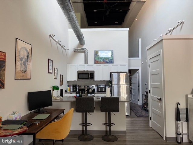 224 Hall Street - Photo 1