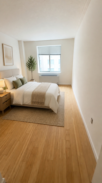 1st Avenue - Photo 1