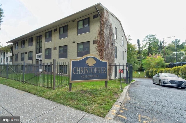 3111 Naylor Road Se - Photo 1
