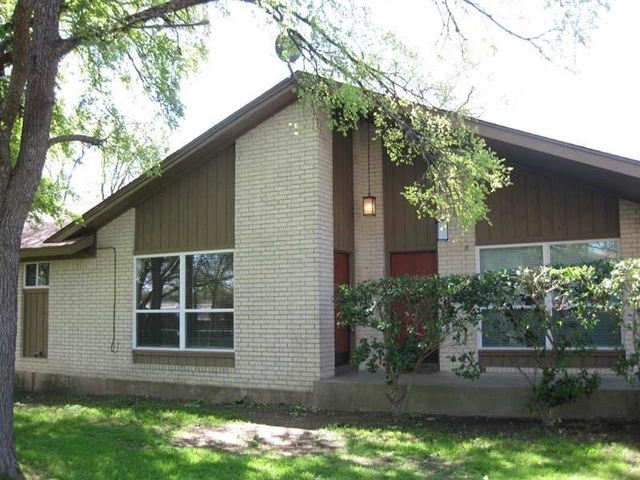 11905 Bell Ave - Photo 1