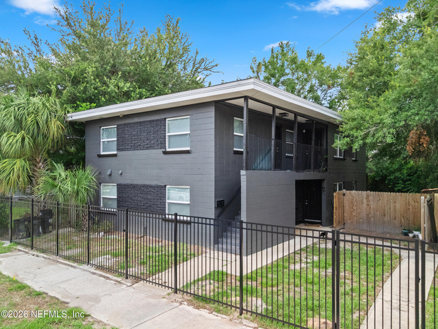 231 E 16th Street - Photo 1
