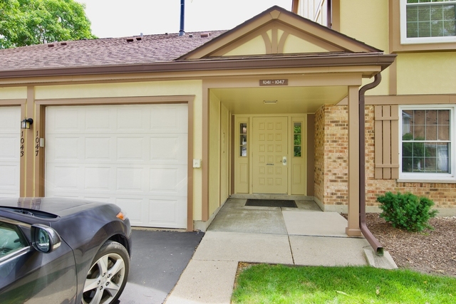 1047 Auburn Lane - Photo 1
