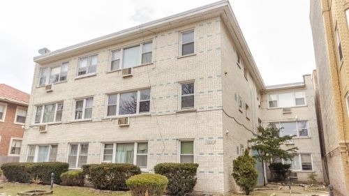6331 N Fairfield Avenue - Photo 1
