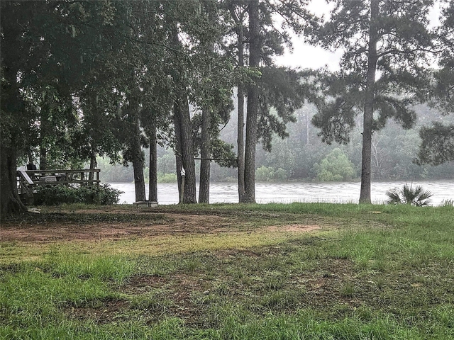 702 Saint Lawrence River Road - Photo 1