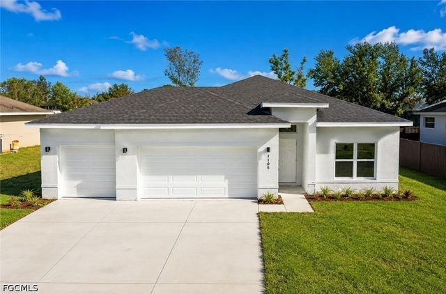 1105 Ne 10th Street - Photo 1