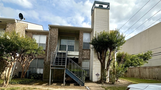 3900 Woodchase Drive - Photo 1