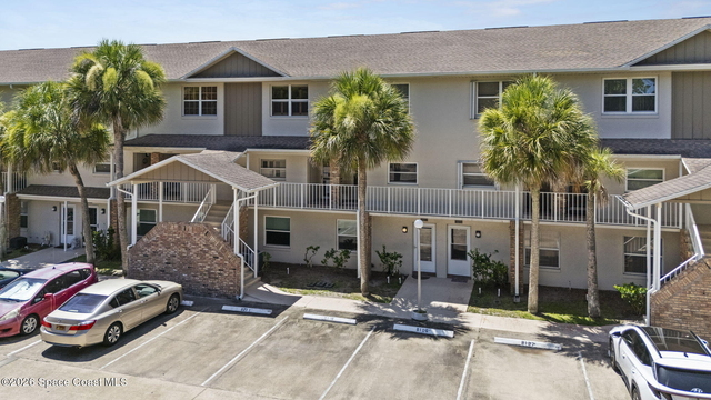 1600 Woodland Drive - Photo 1