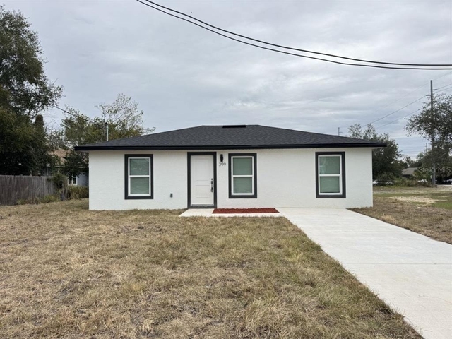 399 Quentin Avenue Nw - Photo 1