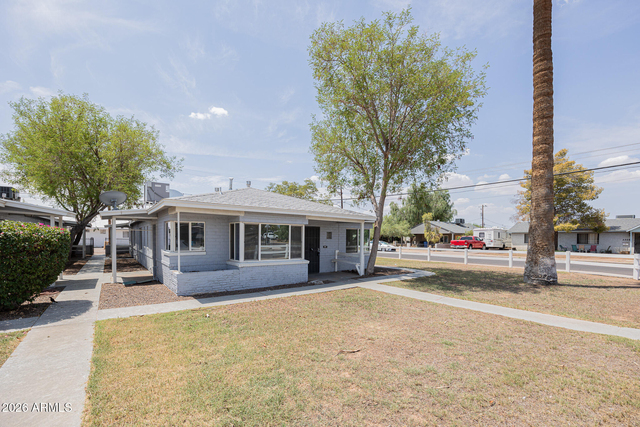 1503 E Harvard Street - Photo 1