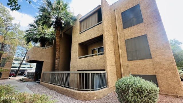 2625 E Indian School Road - Photo 1