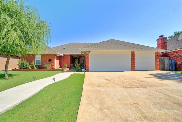 1209 Sw 113th Street - Photo 1