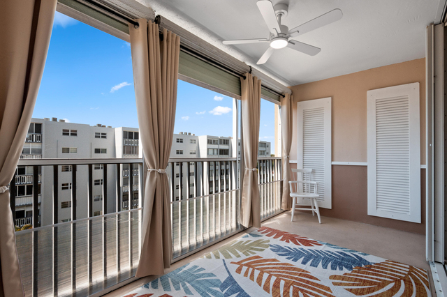 620 Ne 12th Avenue - Photo 1
