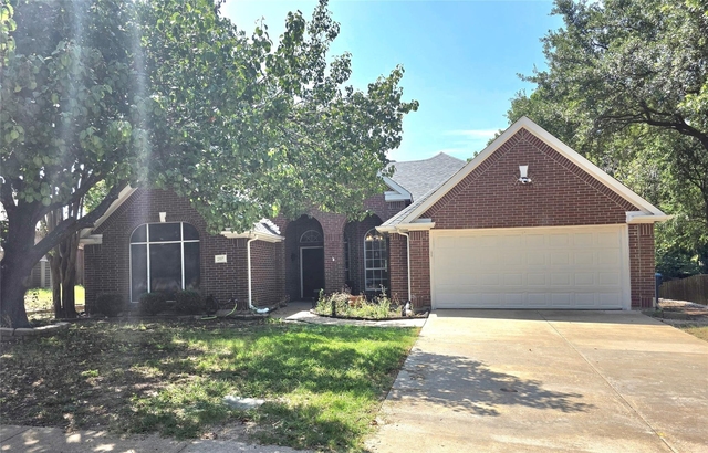 207 Julian Drive - Photo 1