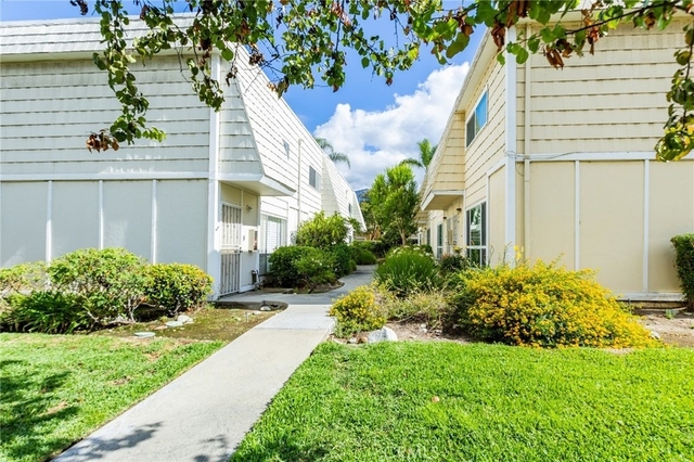1434 Highland Avenue - Photo 1