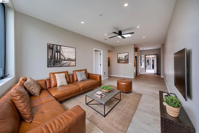 4202 Telegraph Ave - Photo 1