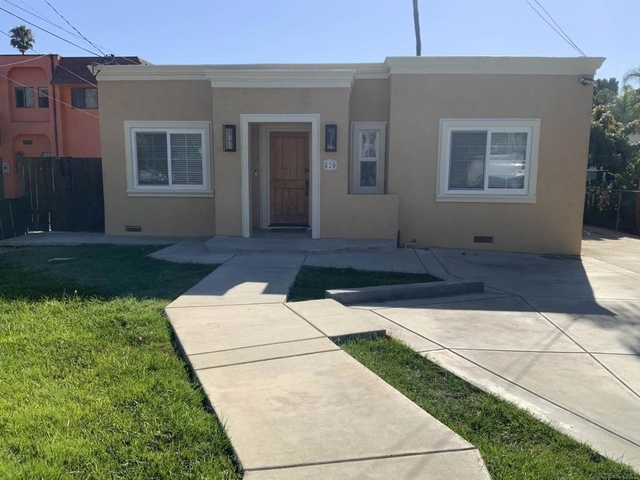 520 Glover Ave - Photo 1