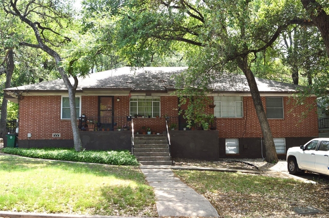 917 Keith Ln - Photo 1