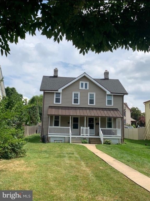 28 W King Street W - Photo 1