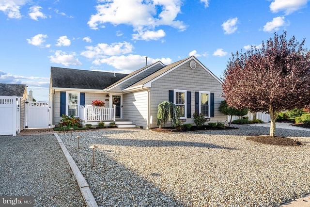 144 Peter Road - Photo 1