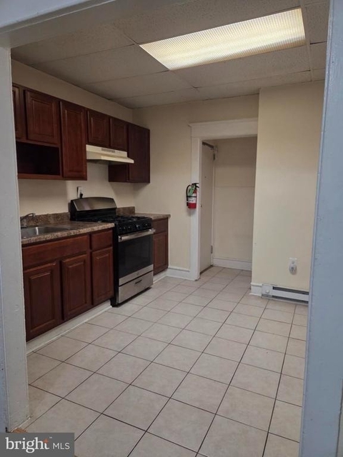 4104 W Maple Avenue - Photo 1