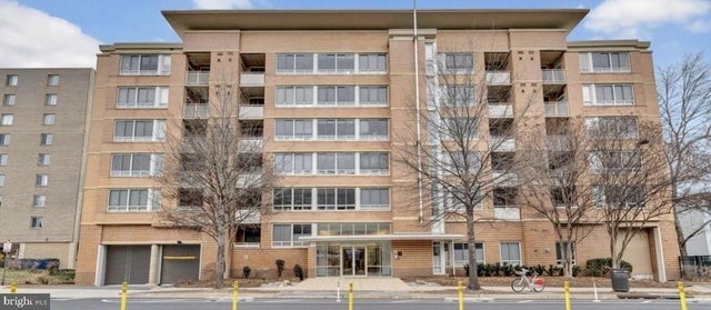 355 I Street Sw - Photo 1