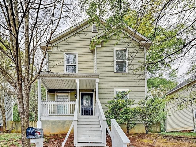 729 Cooper Street Sw - Photo 1